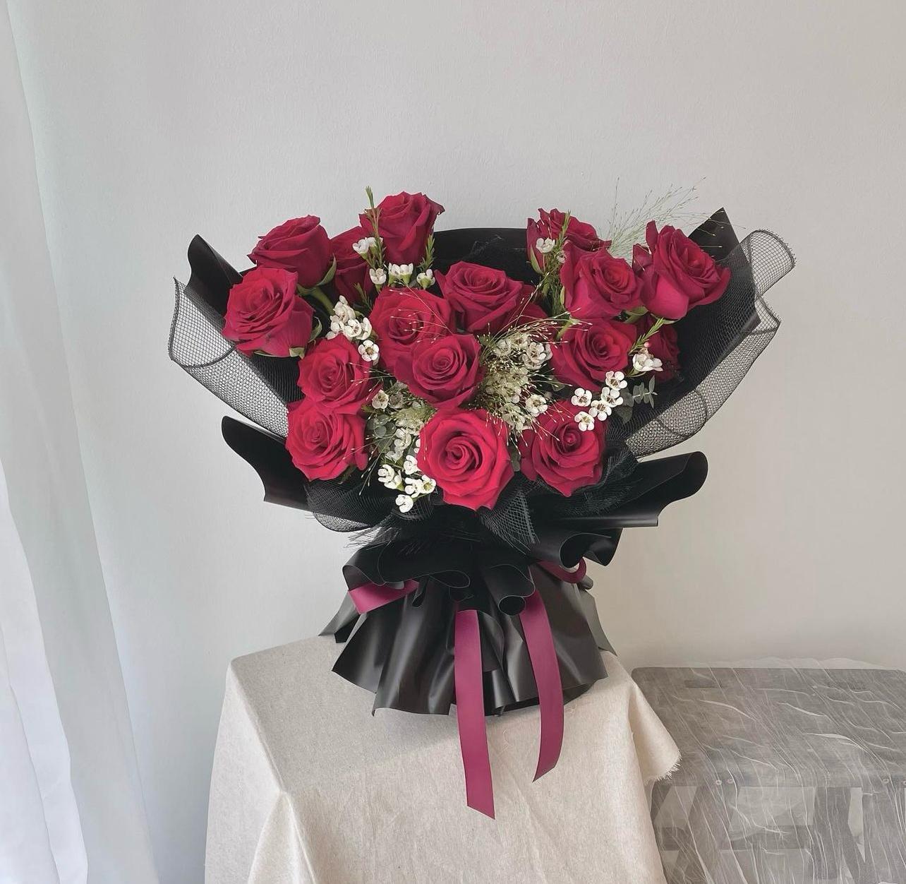 Charlotte Arrangement - Fresh Flowers