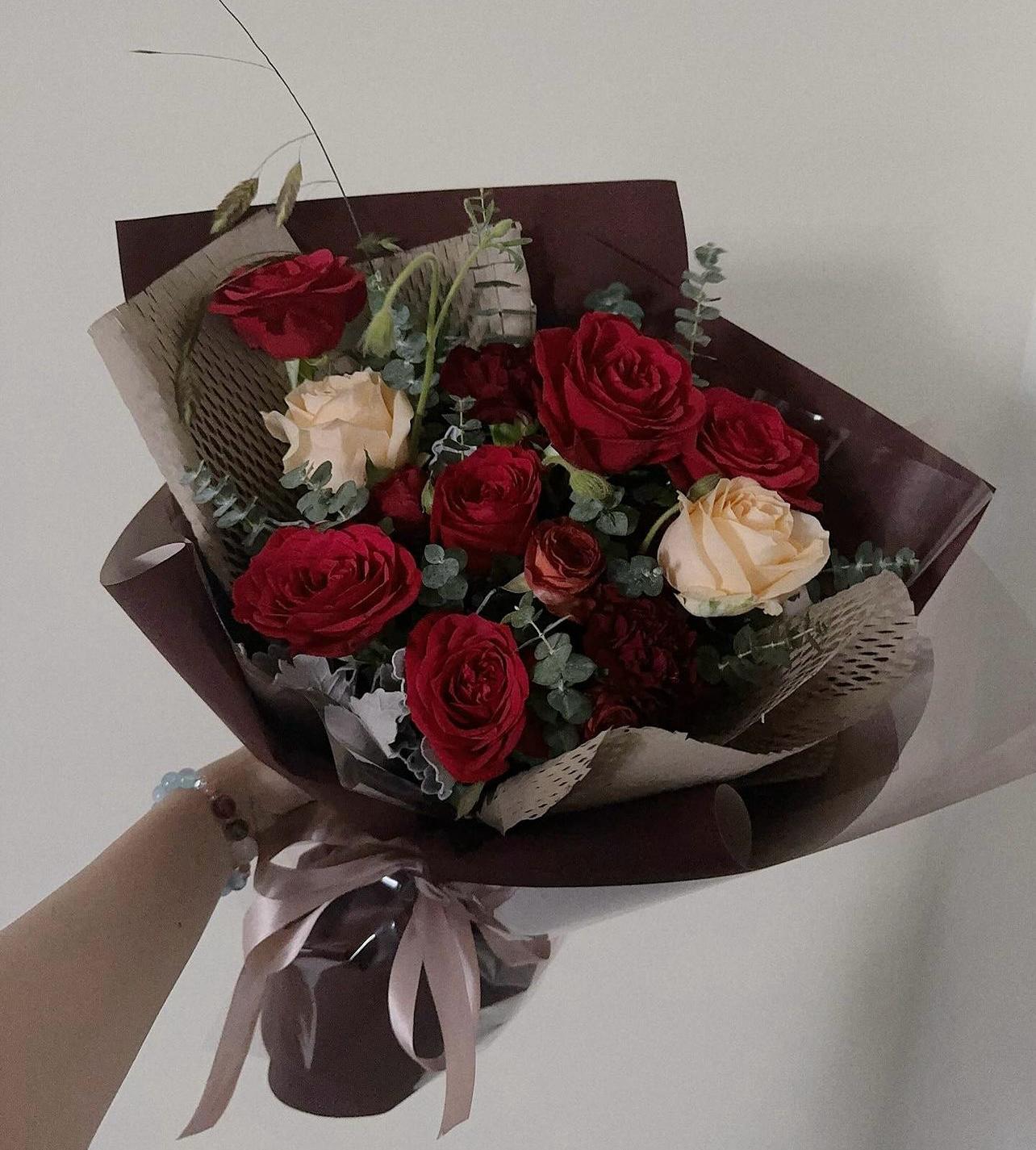 Beatrice Arrangement - Fresh Flowers
