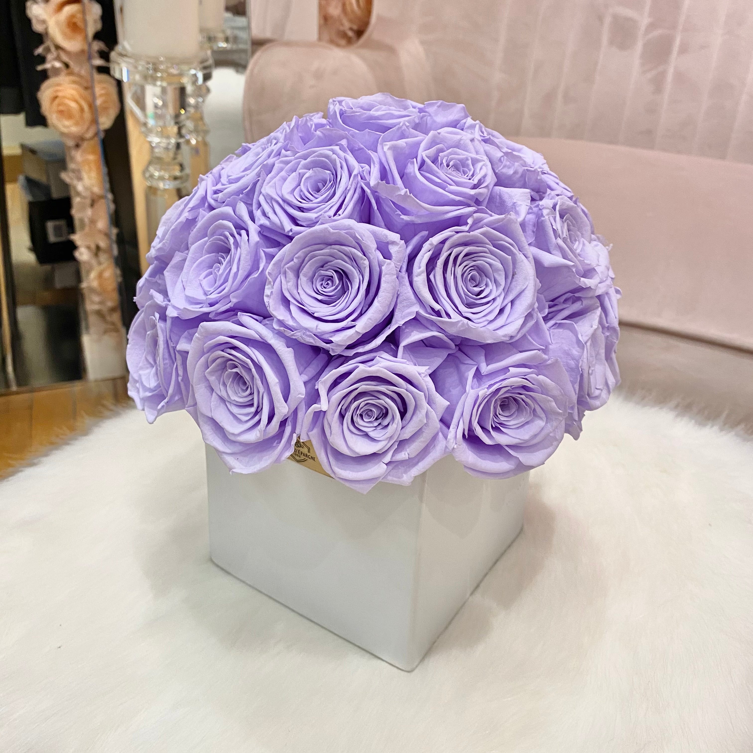 Super Dome in Square Vase