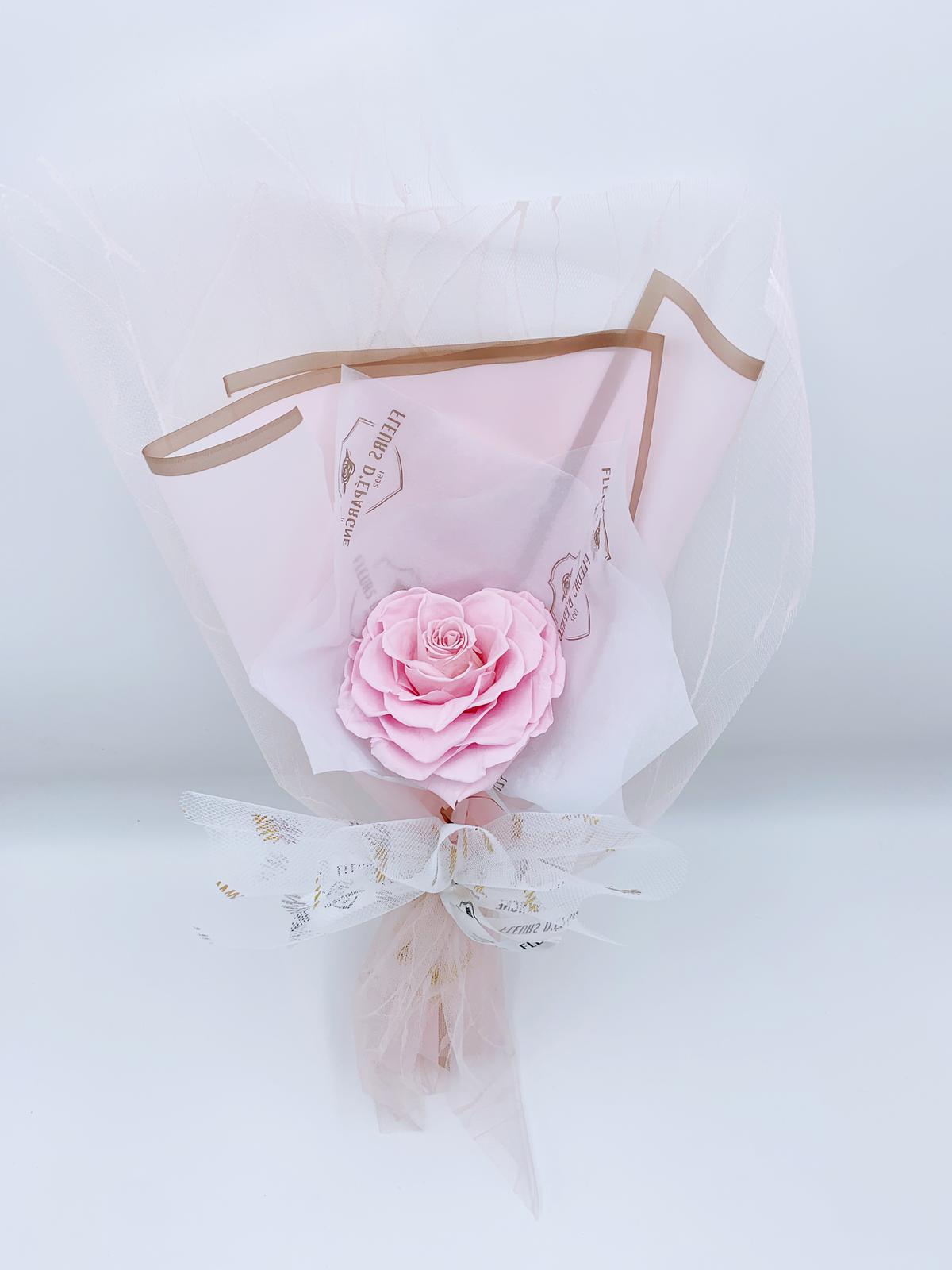Single Jumbo Bouquet with Heart Rose
