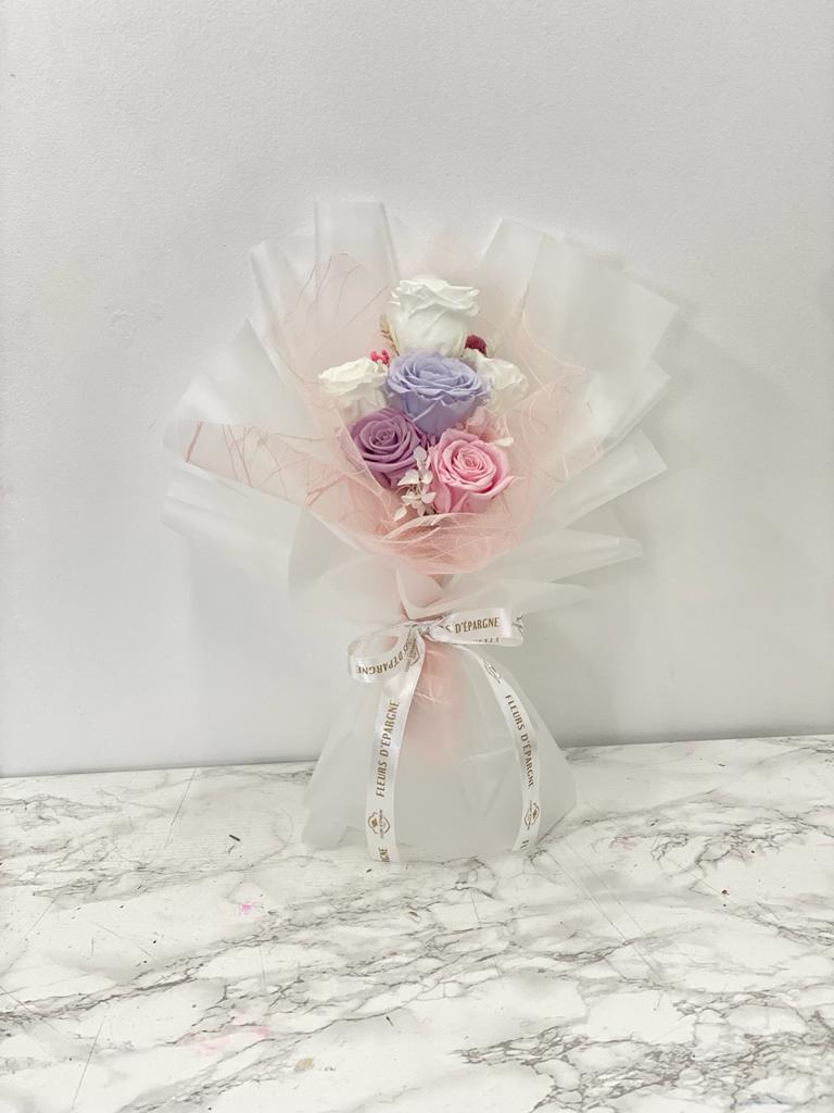 5 Rose Deluxe Preserved Bouquet