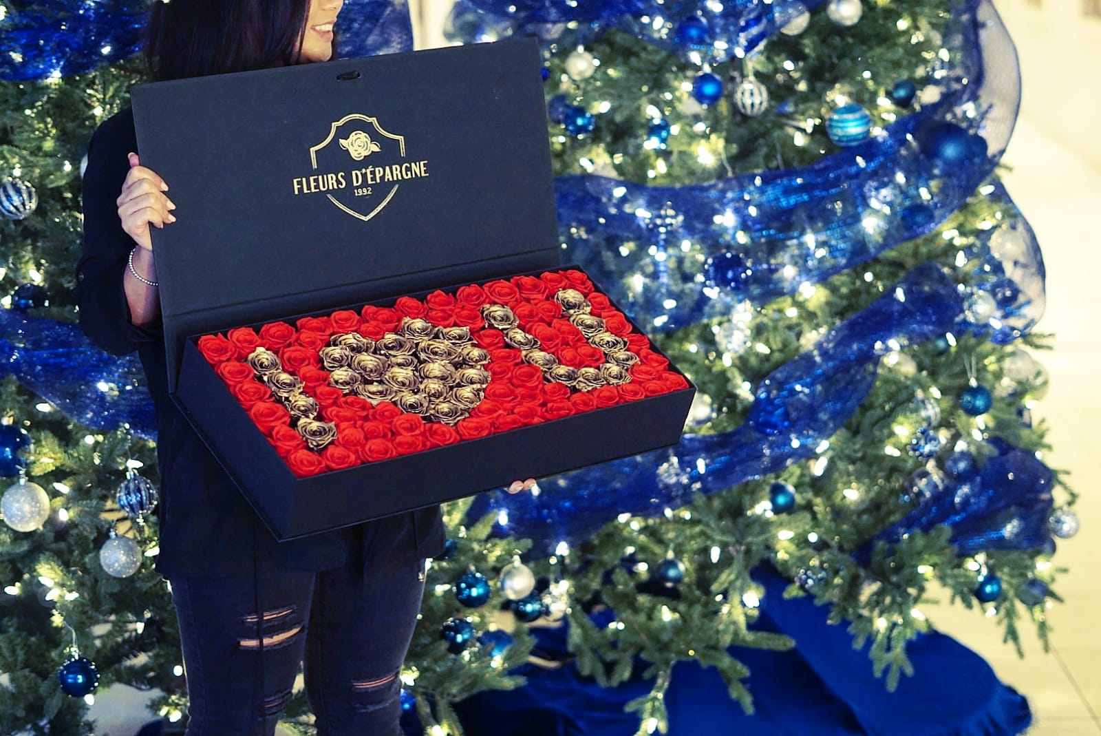Ultimate Love Box - 100+ Roses
