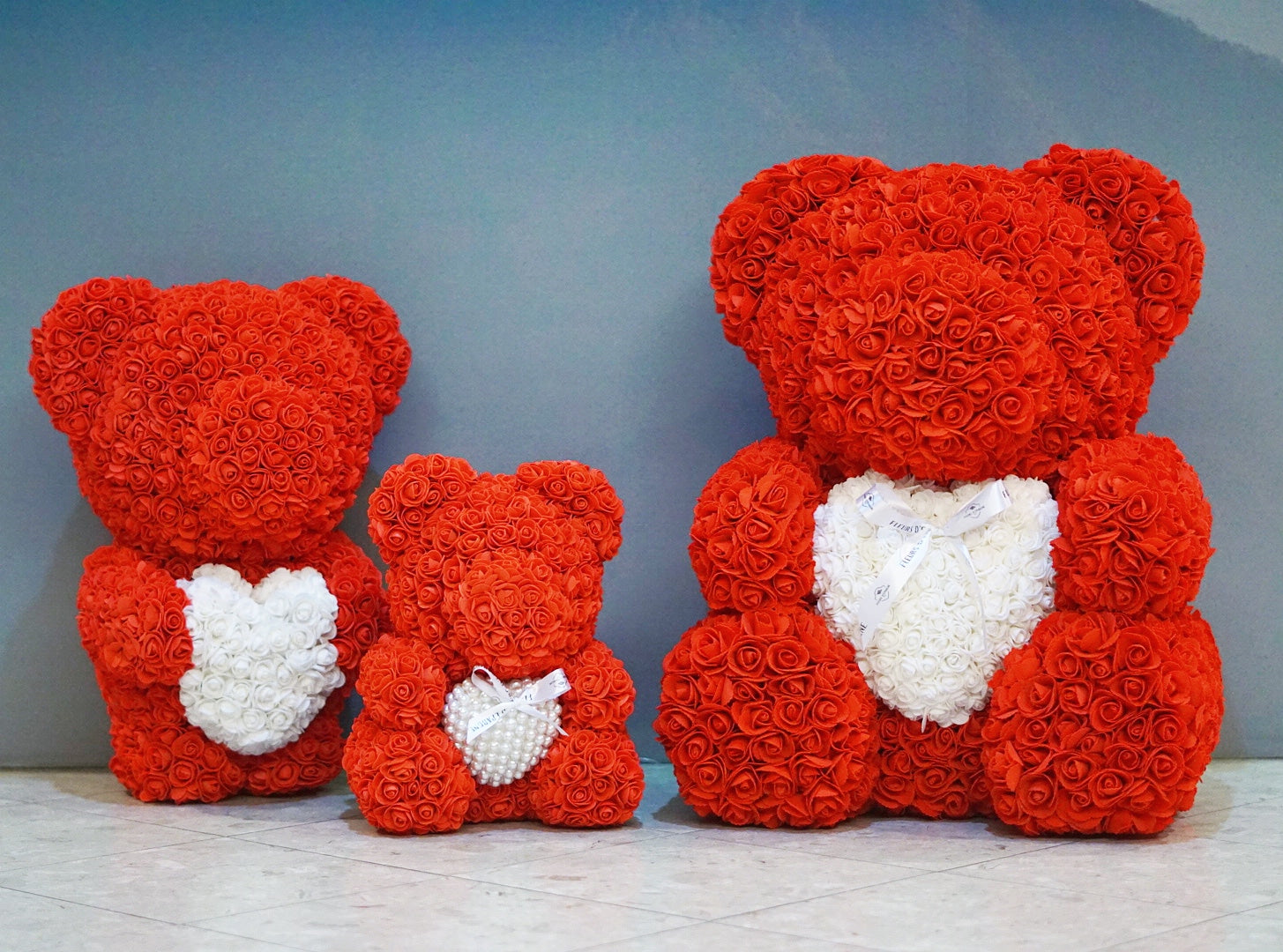 King-Size Luxe Foam Rose Bear