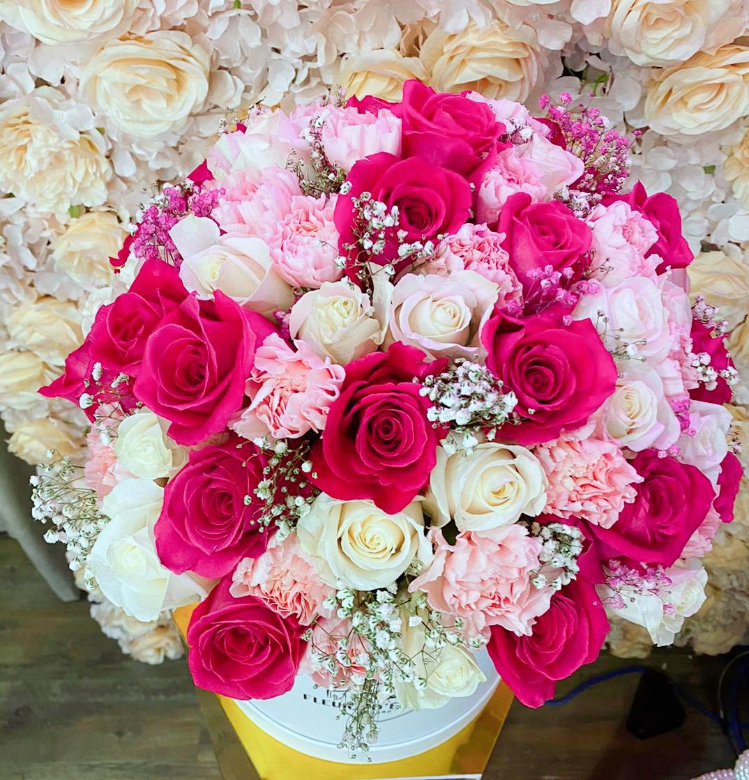 Super Dome Fresh Bucket - Fresh Flowers