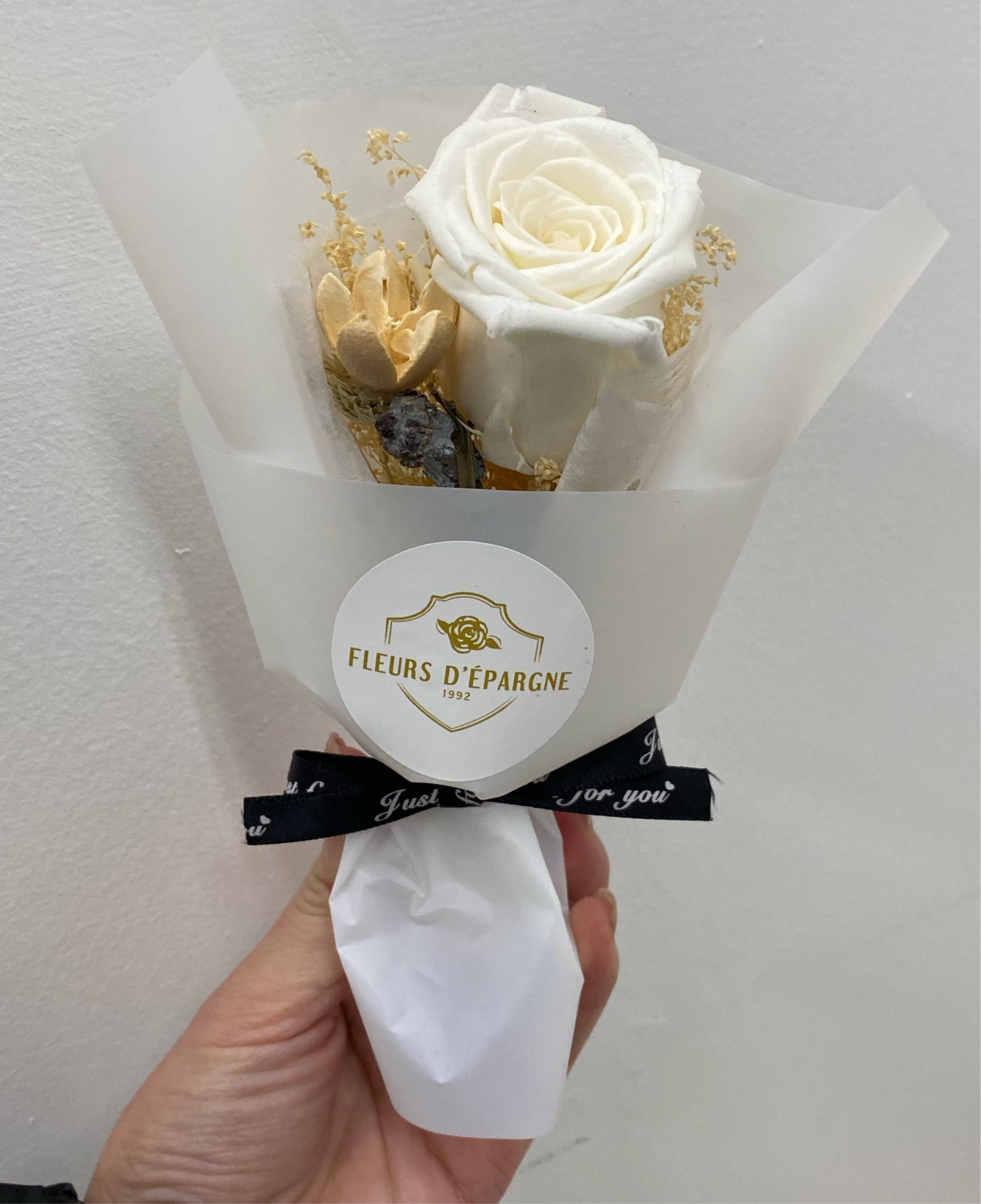 Mini Eternity Bouquet