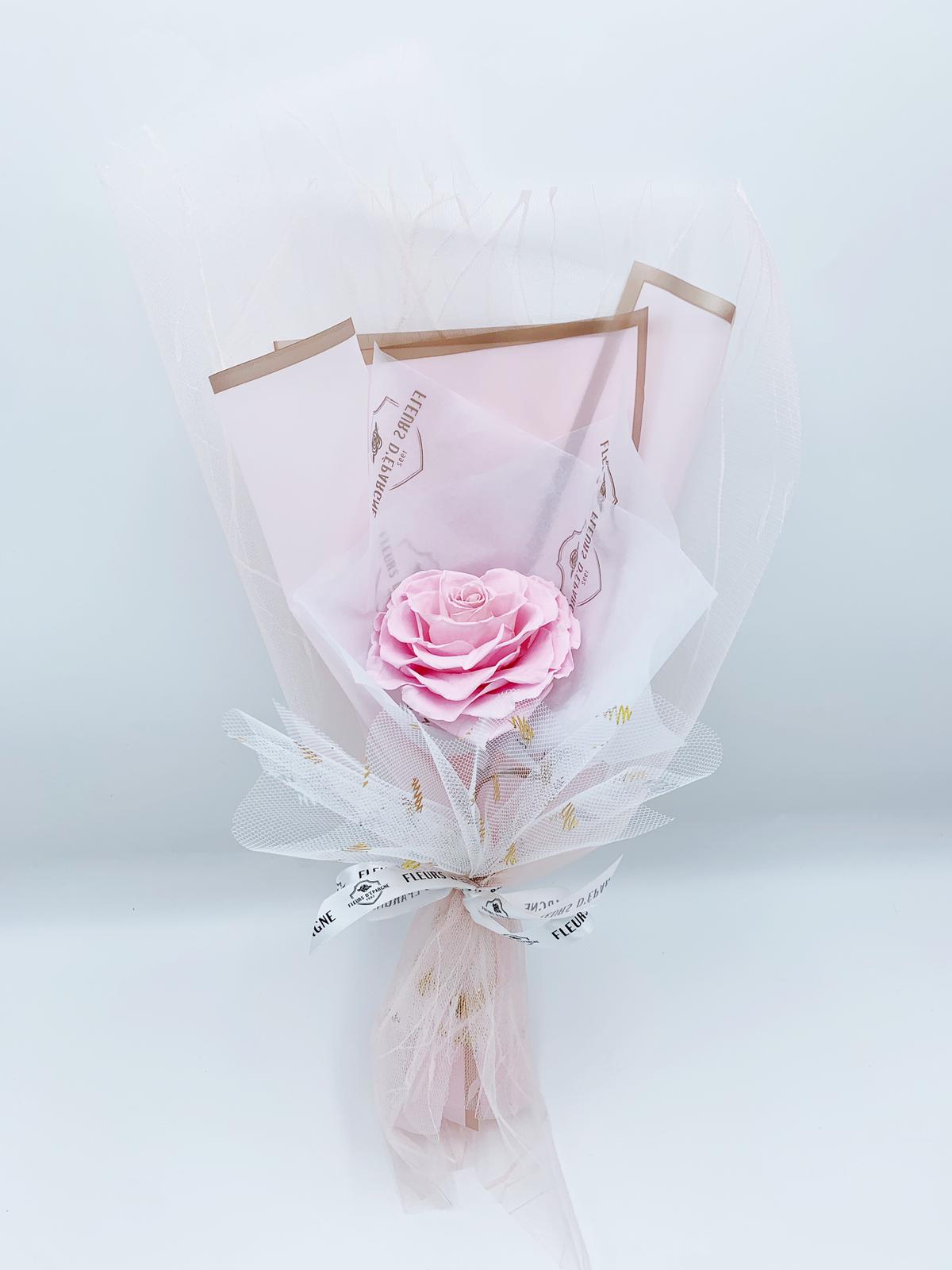 Single Jumbo Bouquet with Heart Rose