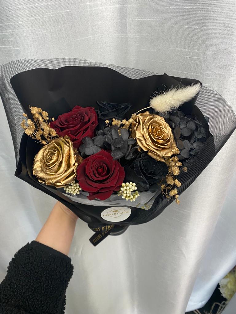 5 Rose Deluxe Preserved Bouquet