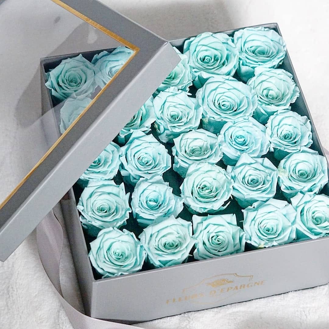 Supreme Elegant Tiffany