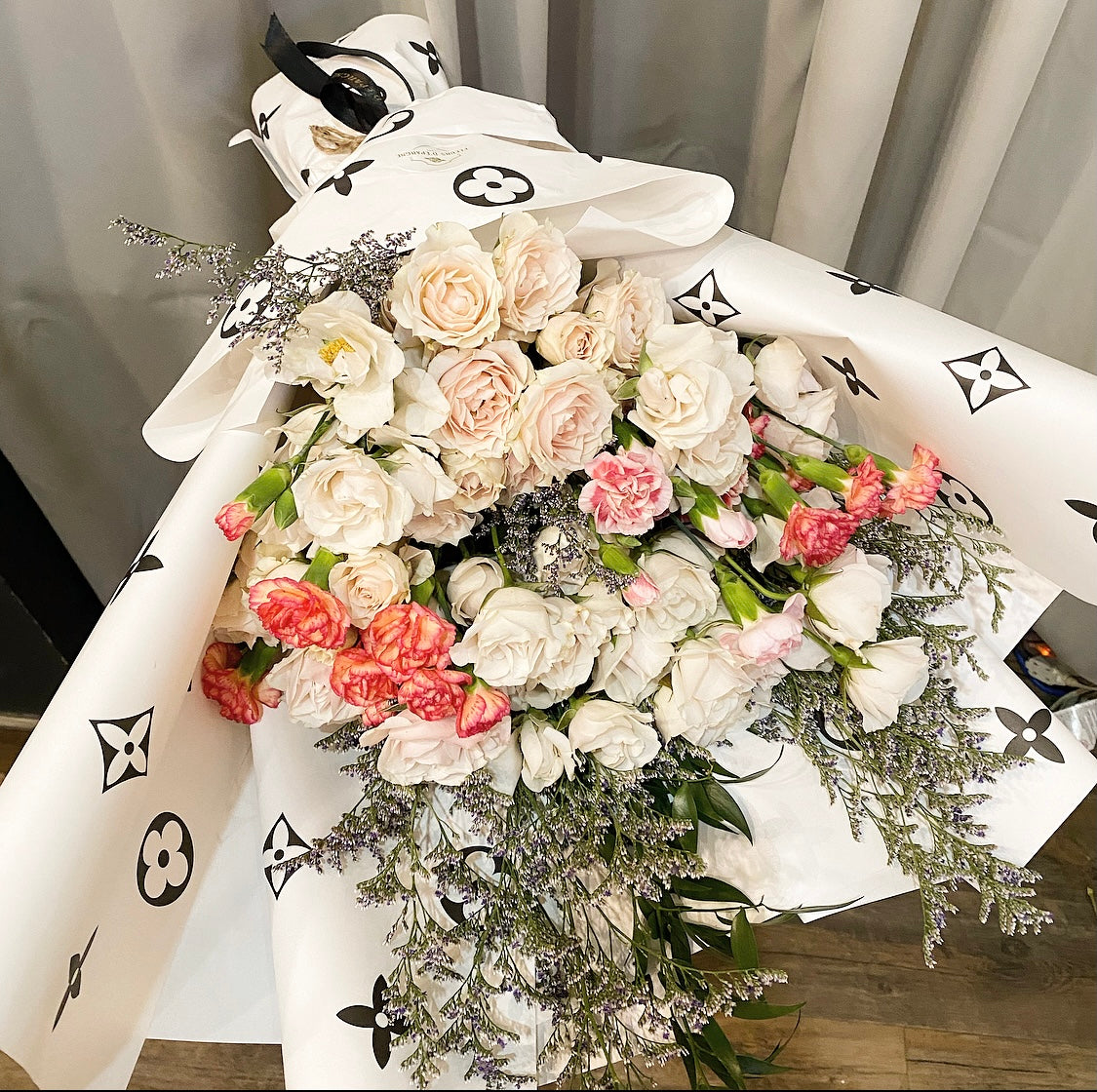 Luxe Bouquet - Fresh Flowers